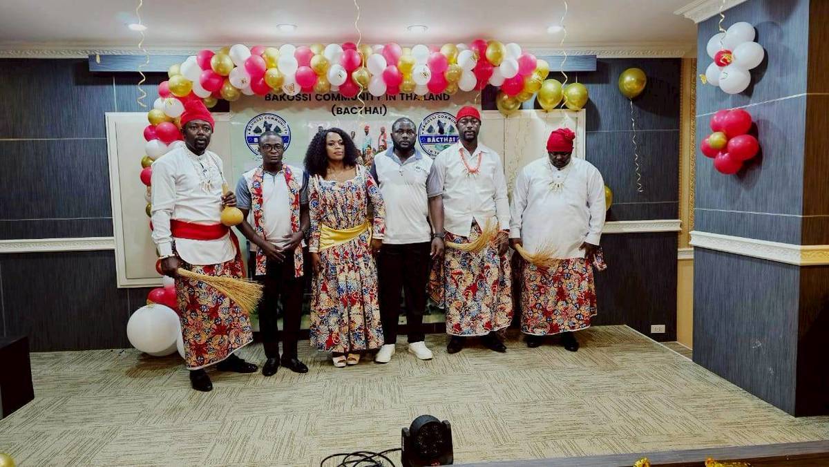 Traditional Accessories